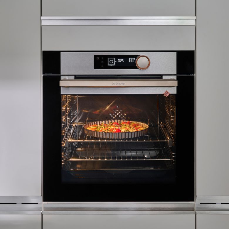 Four multifonction pyrolyse avec guide culinaire DE DIETRICH - Cusines - Lapeyre